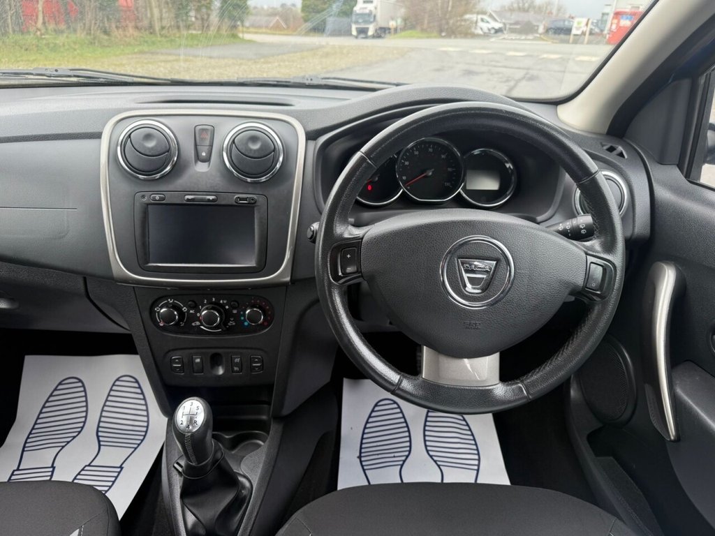 Used Dacia Sandero Stepway 2014 for sale - 77250466: Photo 11
