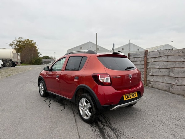 Used Dacia Sandero Stepway 2015 for sale - 76304287: Photo 5