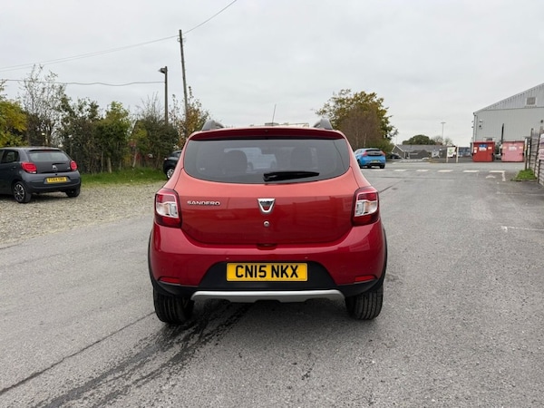 Used Dacia Sandero Stepway 2015 for sale - 76304287: Photo 6