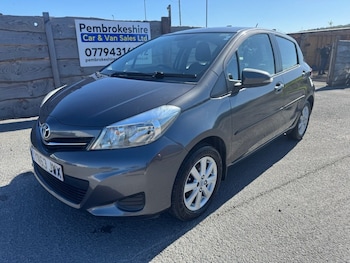 Used Toyota Yaris 2013 for sale - 75653659: Photo