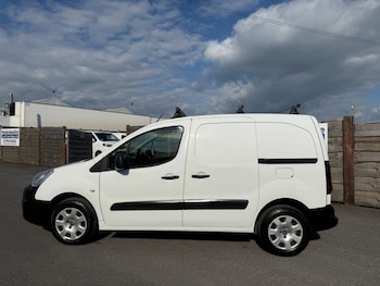 Used Peugeot Partner 2017 for sale - 78272016: Photo