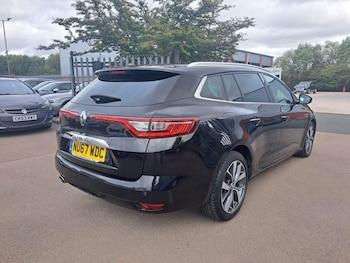 Used Renault Megane 2017 for sale - 75781760: Photo