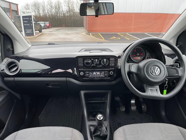 Used Volkswagen up! 2015 for sale - 75246365: Photo 15