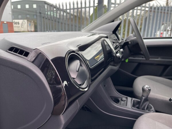 Used Volkswagen up! 2015 for sale - 75246365: Photo 16