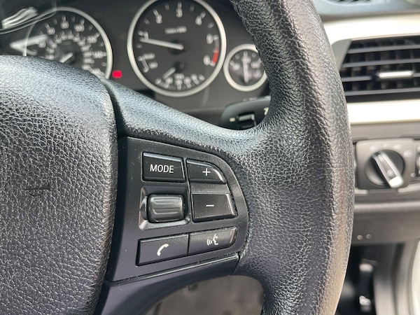 Used BMW 3 Series 2014 for sale - 74828961: Photo 25
