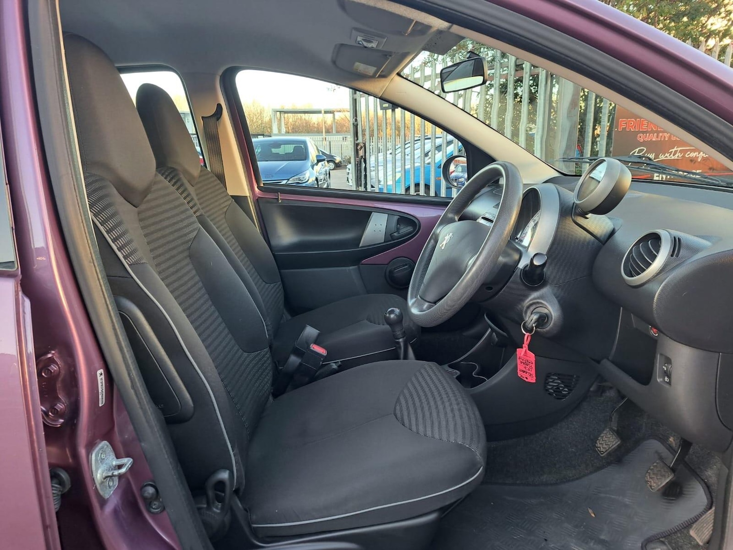 Used Peugeot 107 2014 for sale - 77097372: Photo 10