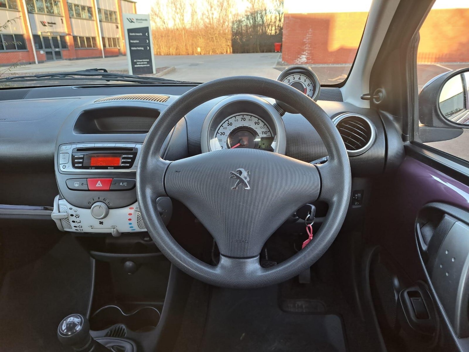 Used Peugeot 107 2014 for sale - 77097372: Photo 22