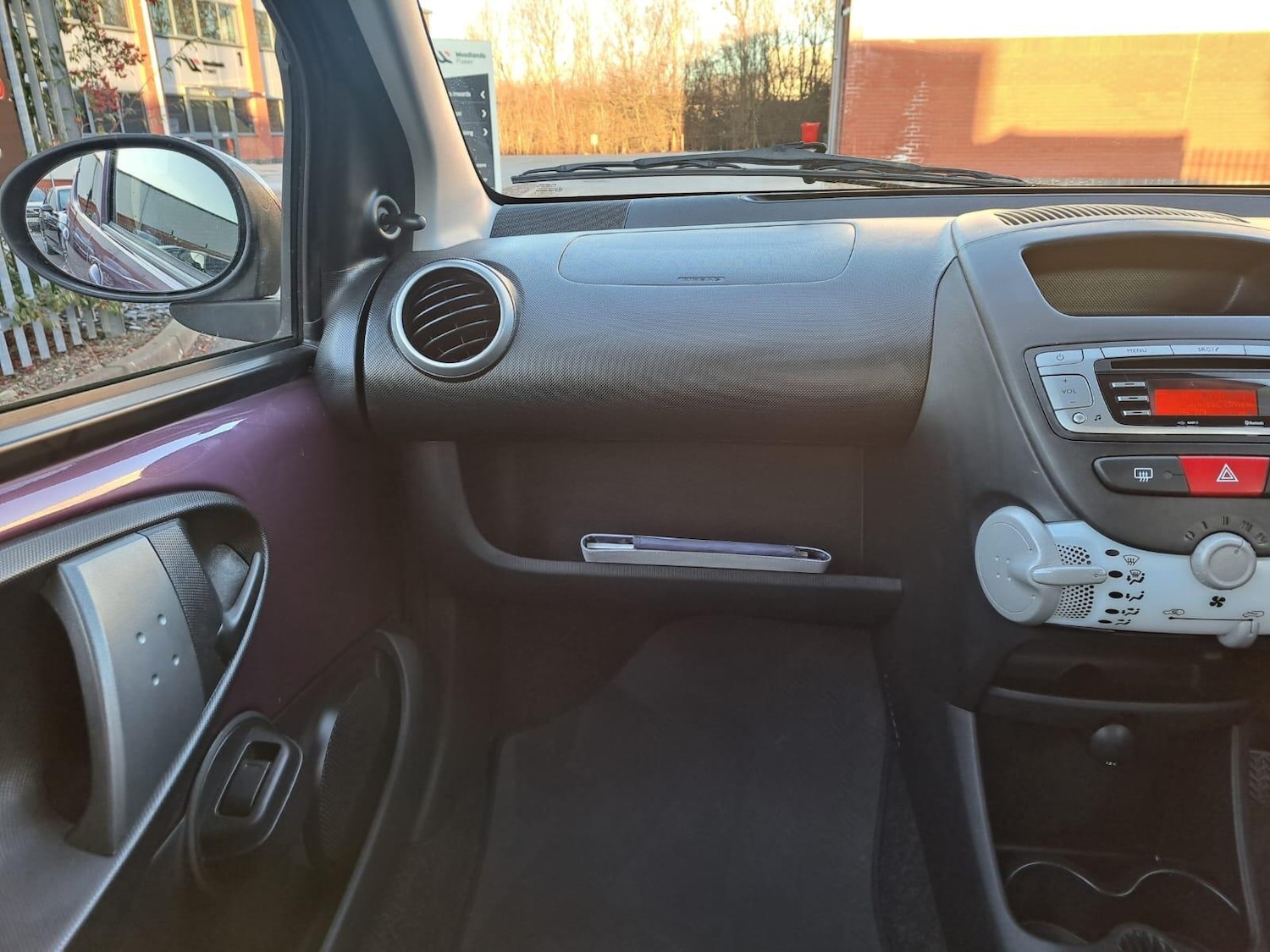 Used Peugeot 107 2014 for sale - 77097372: Photo 23