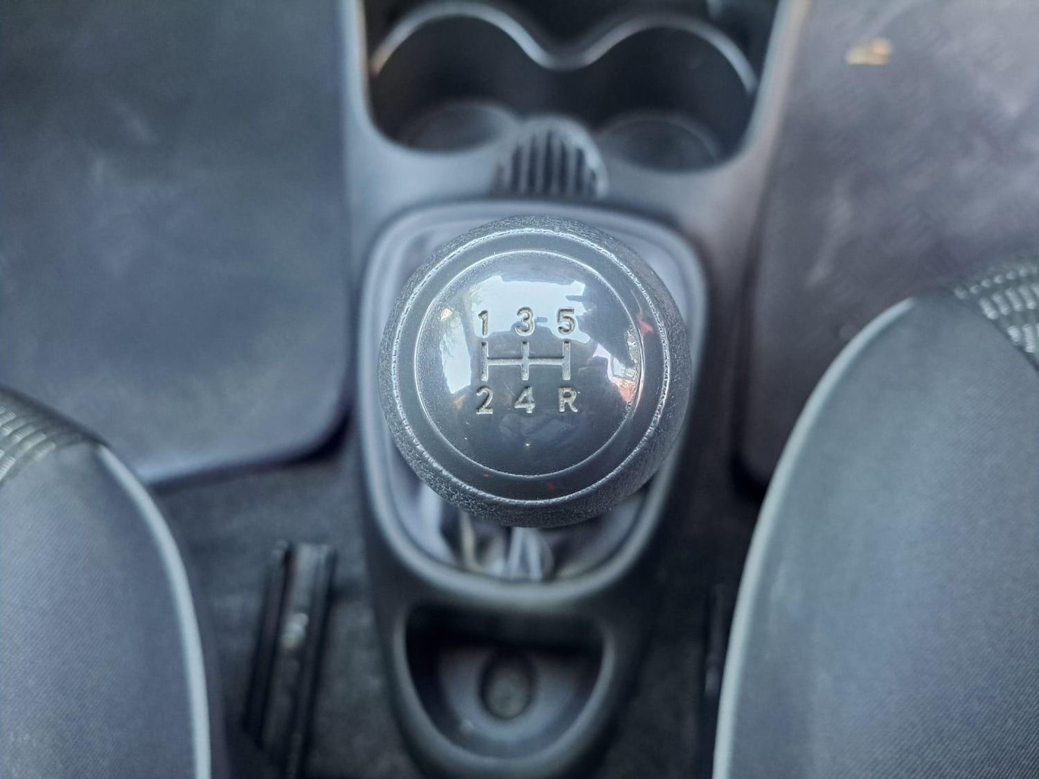 Used Peugeot 107 2014 for sale - 77097372: Photo 36