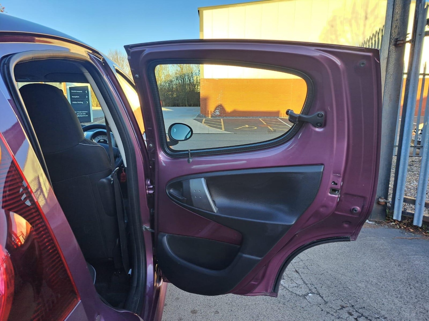 Used Peugeot 107 2014 for sale - 77097372: Photo 43