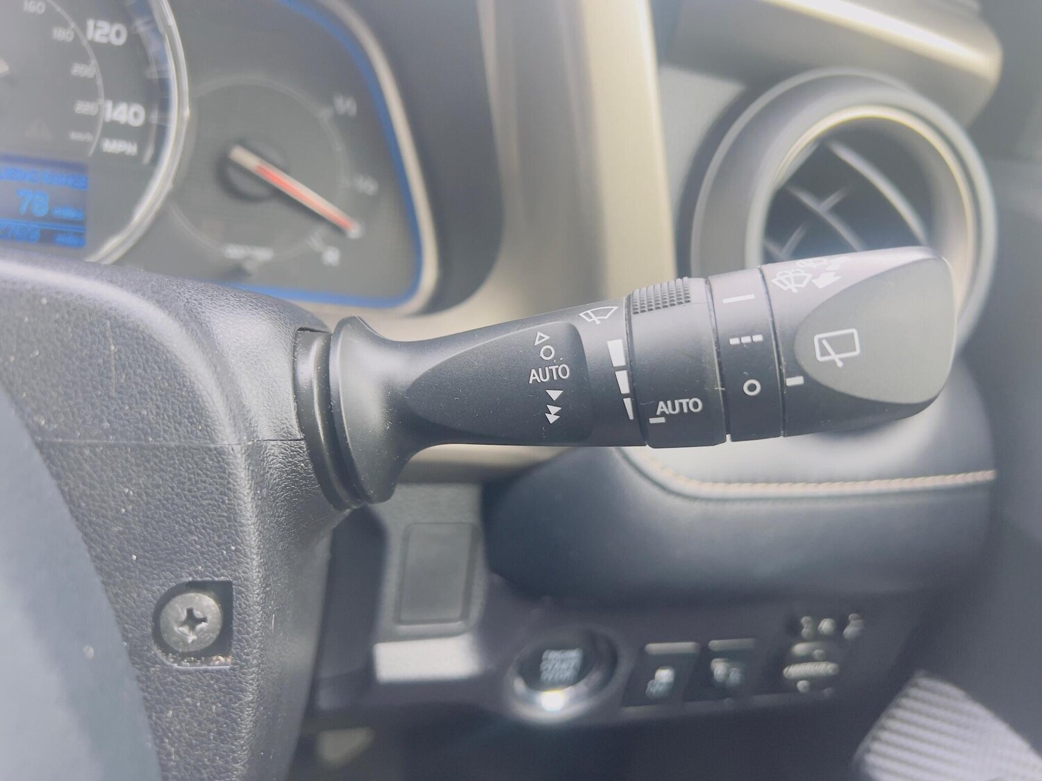 Used Toyota RAV4 for sale - 78214822: Photo 29