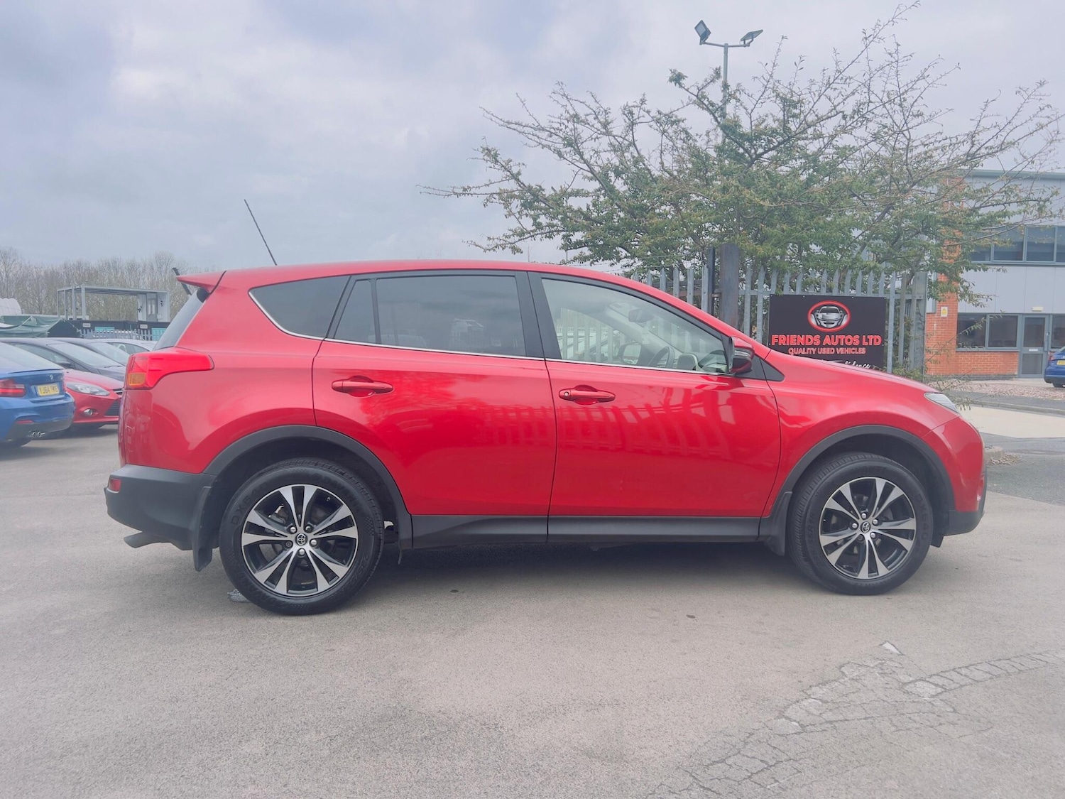 Used Toyota RAV4 for sale - 78214822: Photo 3