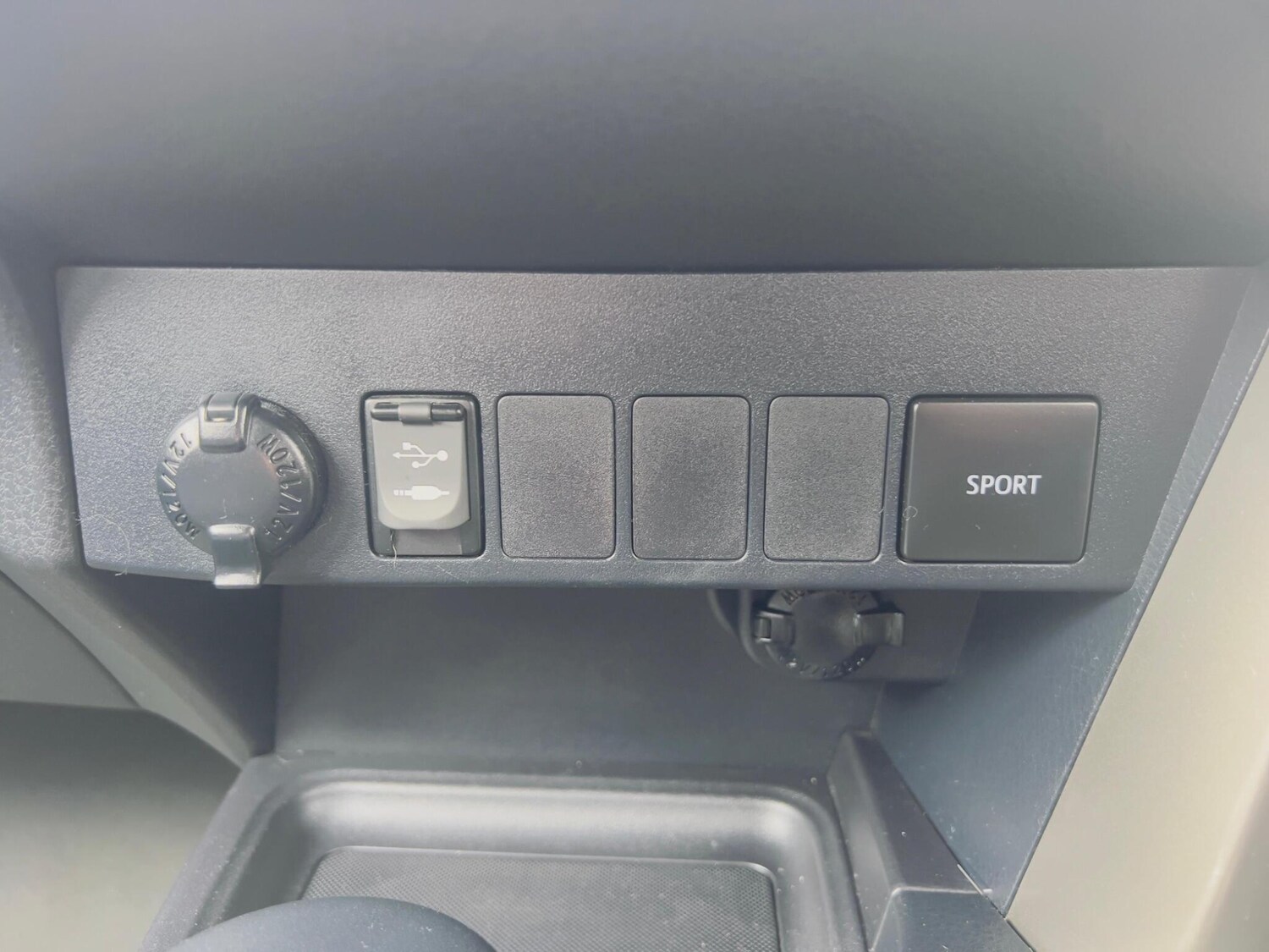 Used Toyota RAV4 for sale - 78214822: Photo 41