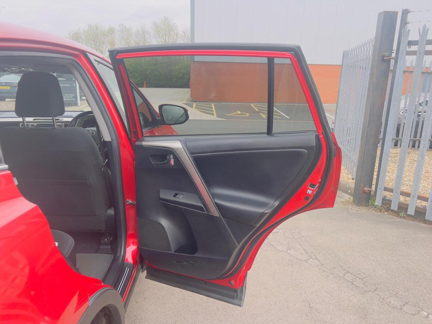 Used Toyota RAV4 for sale - 78214822: Photo 48