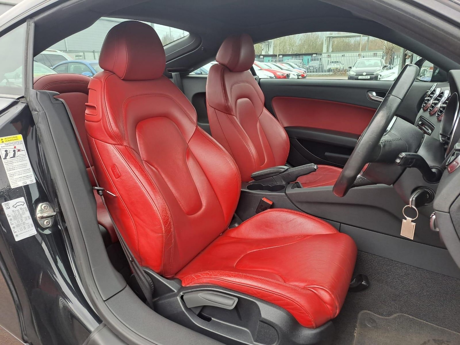 Used Audi TT 2011 for sale - 77387157: Photo 11