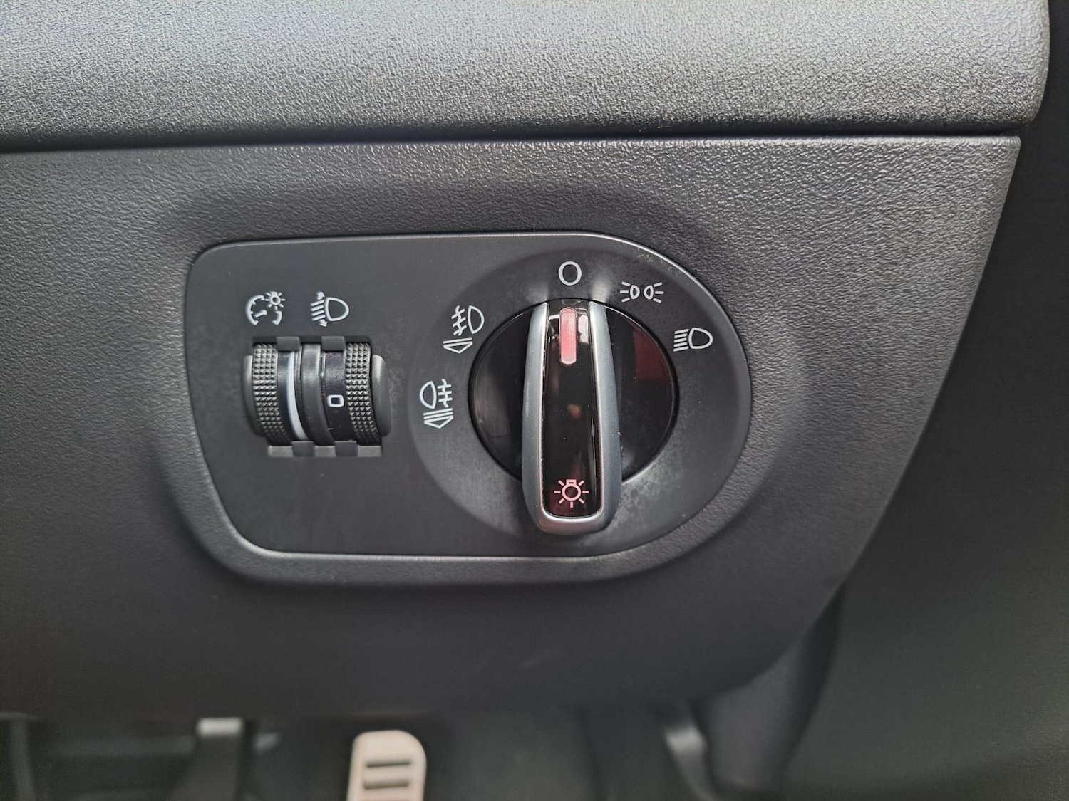 Used Audi TT 2011 for sale - 77387157: Photo 40