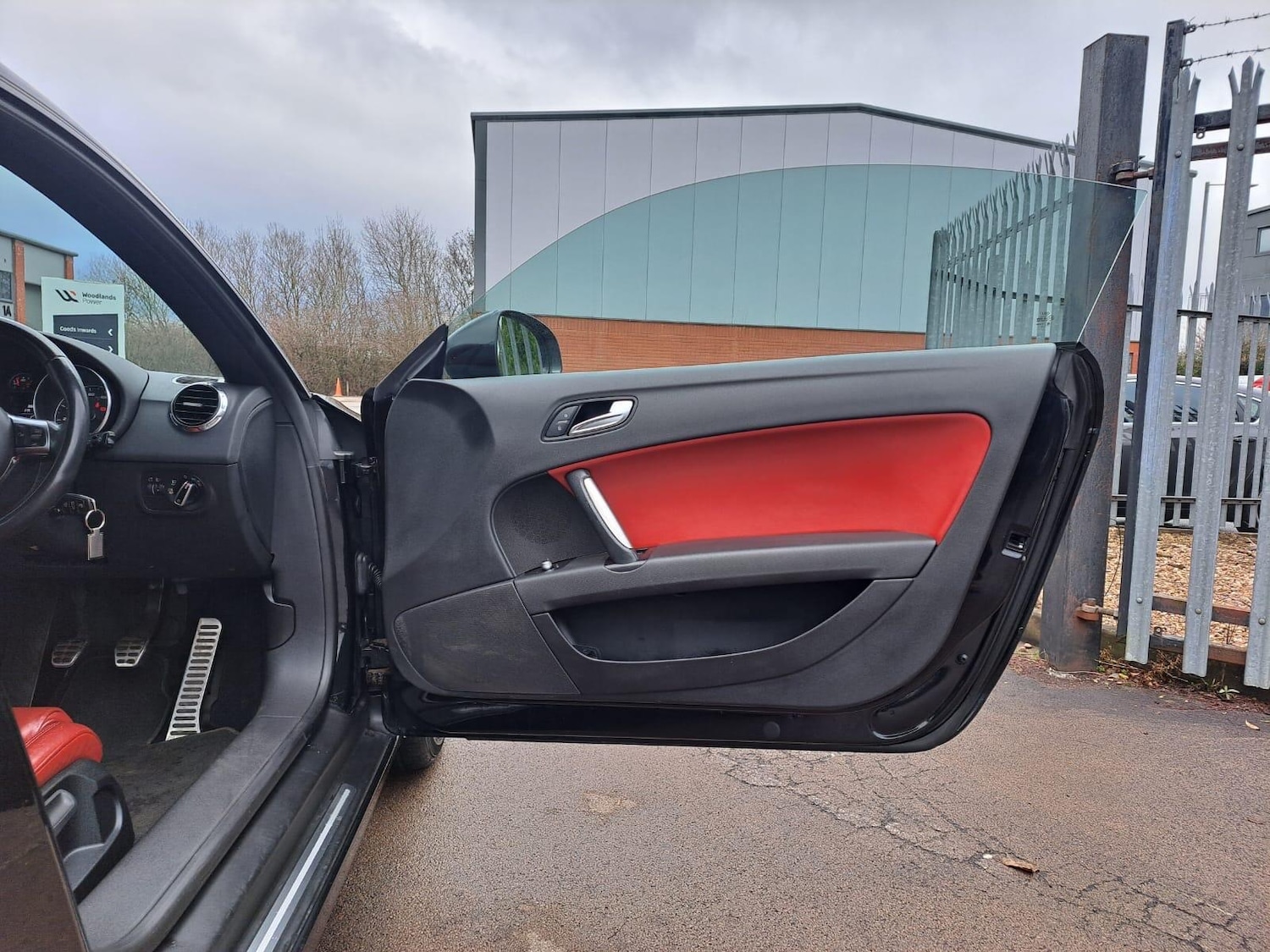 Used Audi TT 2011 for sale - 77387157: Photo 41