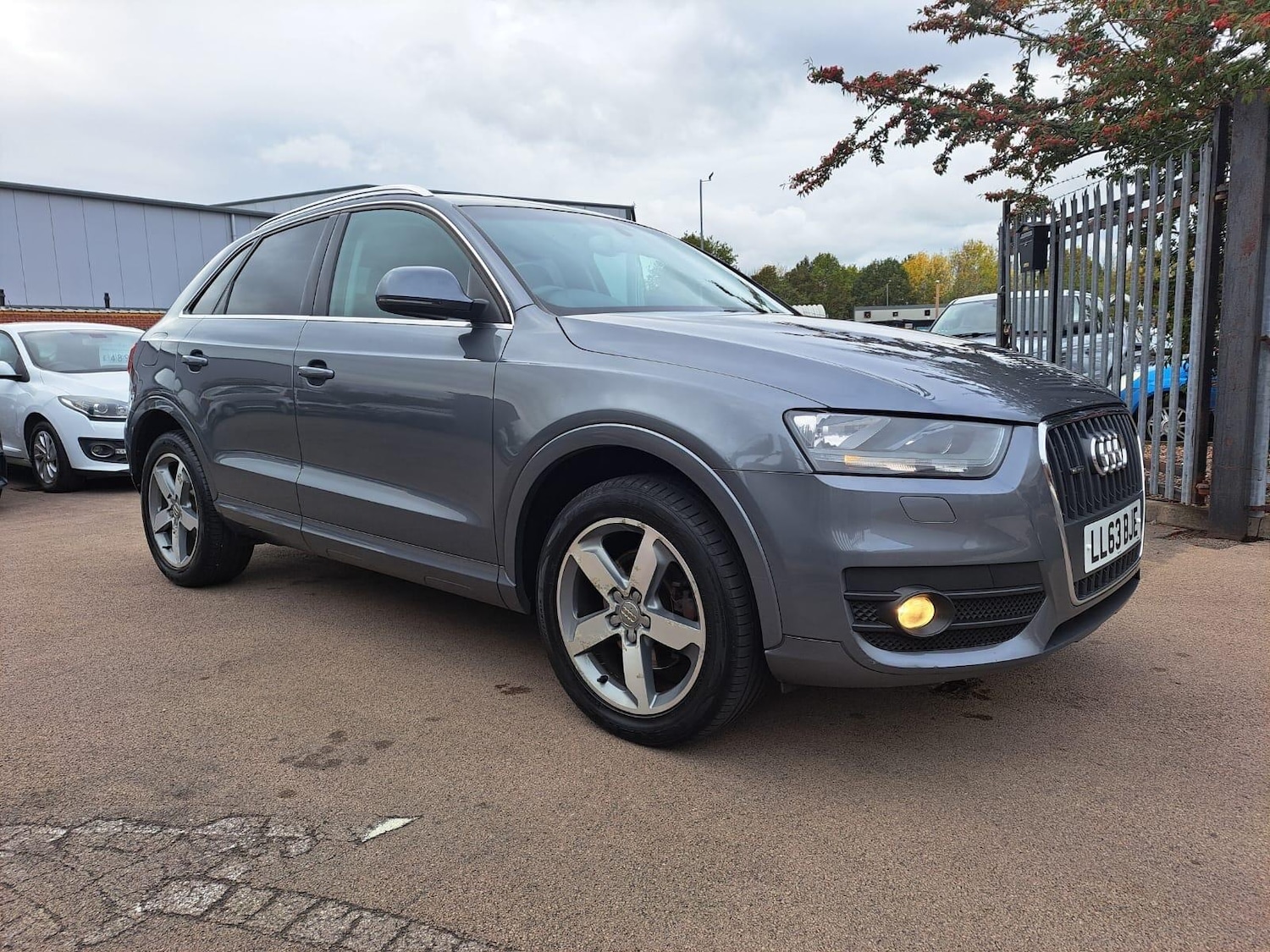 Used Audi Q3 2013 for sale - 76337155: Photo 1