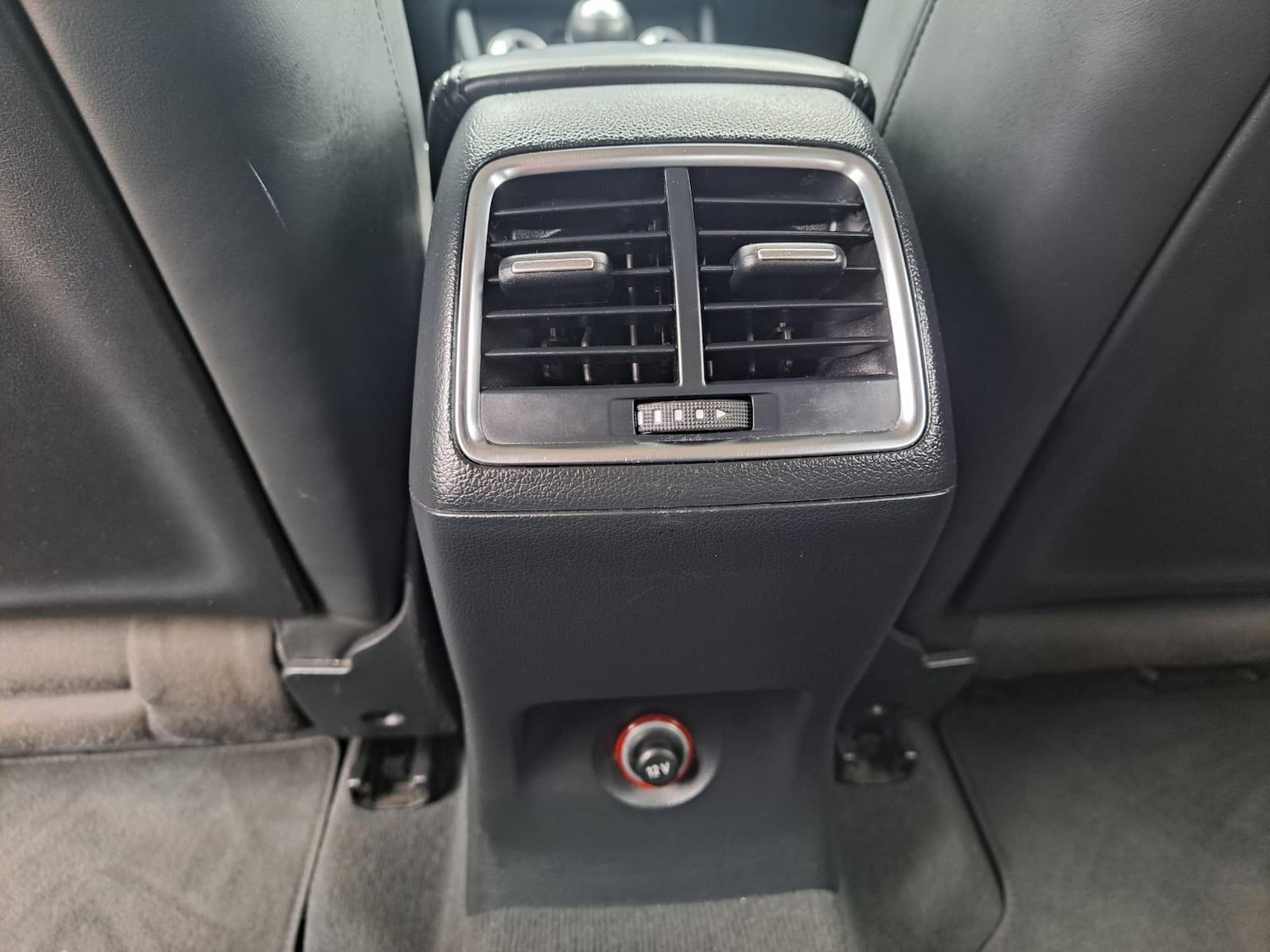 Used Audi Q3 2013 for sale - 76337155: Photo 45