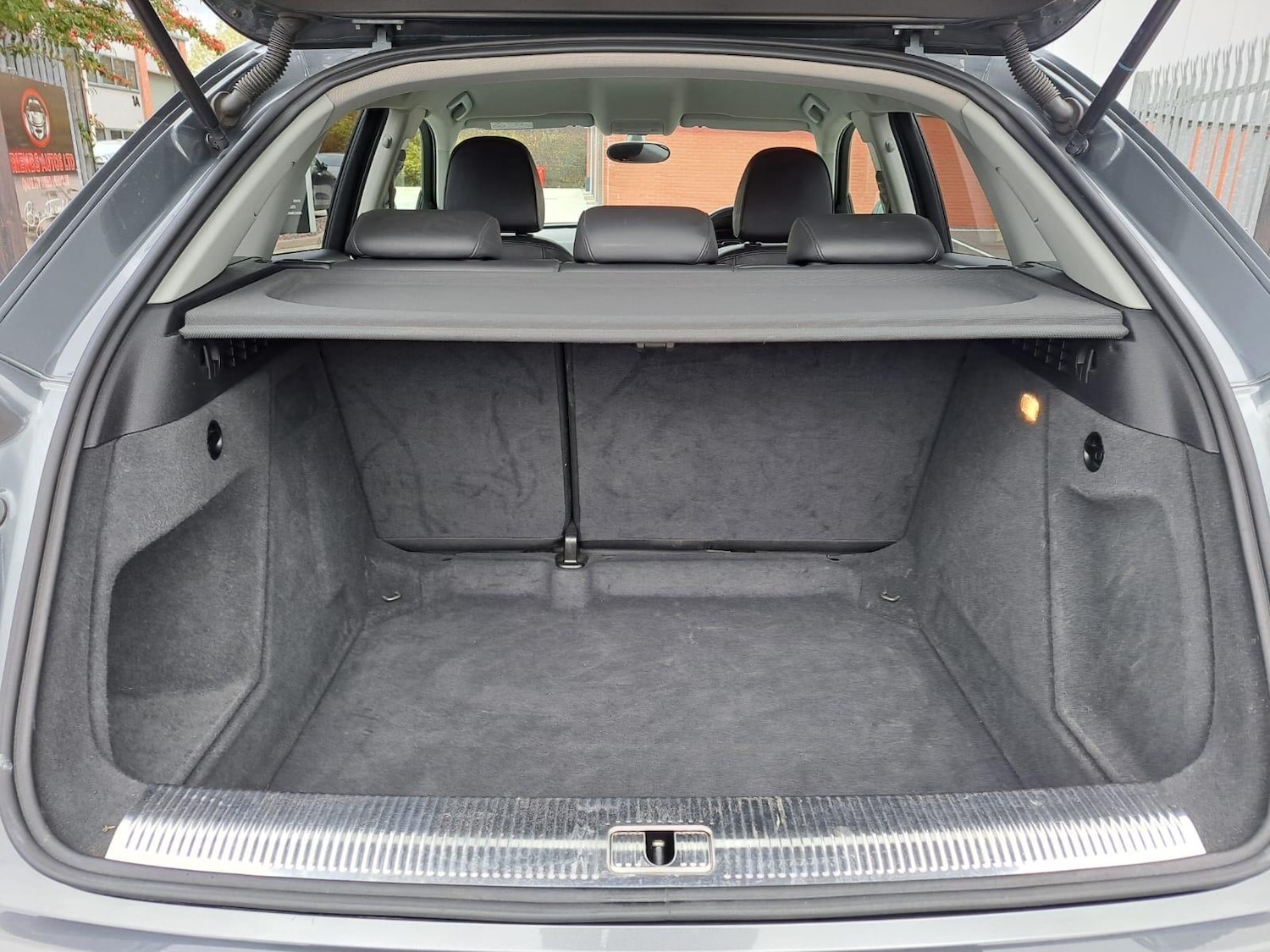 Used Audi Q3 2013 for sale - 76337155: Photo 54