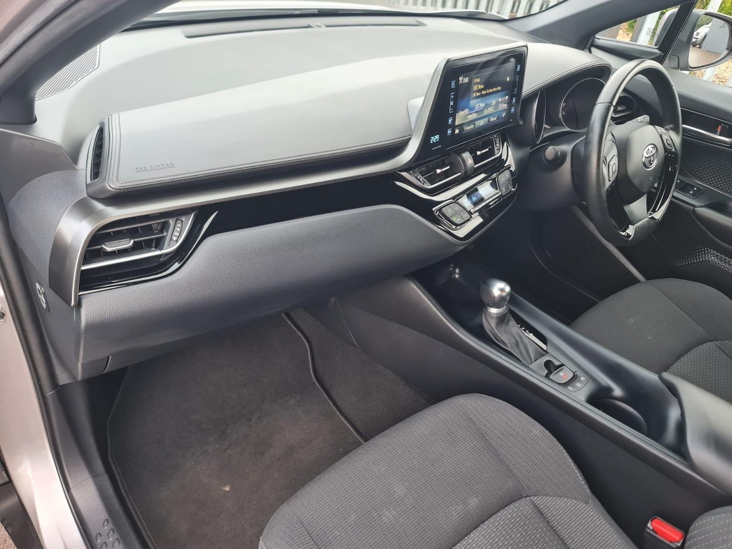 Used Toyota C-HR for sale - 76995161: Photo 16