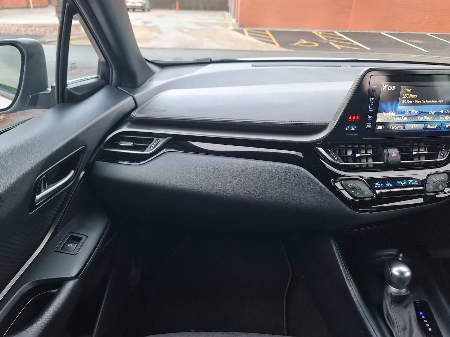 Used Toyota C-HR for sale - 76995161: Photo 21