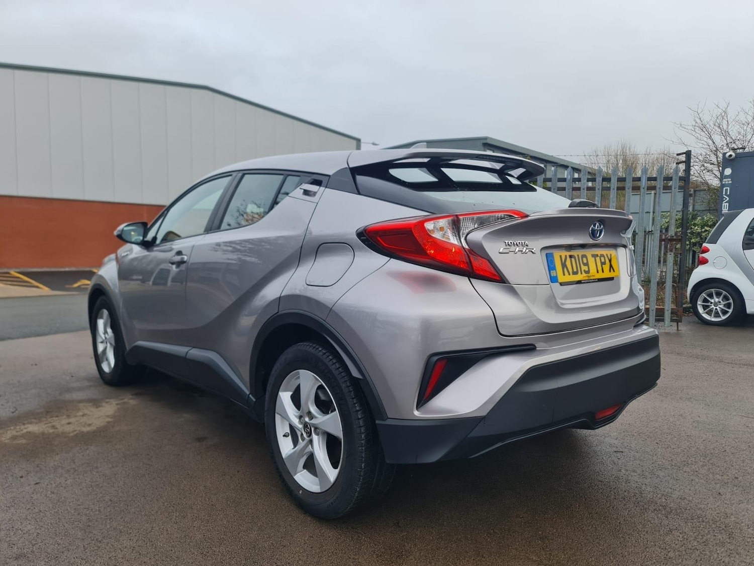 Used Toyota C-HR for sale - 76995161: Photo 6