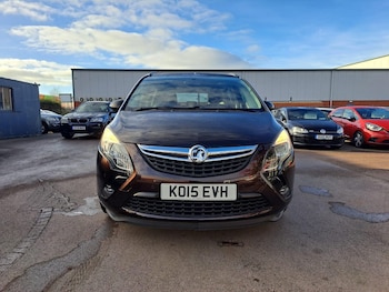Used Vauxhall Zafira Tourer 2015 for sale - 76942364: Photo