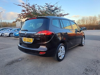 Used Vauxhall Zafira Tourer 2015 for sale - 76942364: Photo