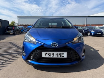 Used Toyota Yaris 2019 for sale - 79540433: Photo