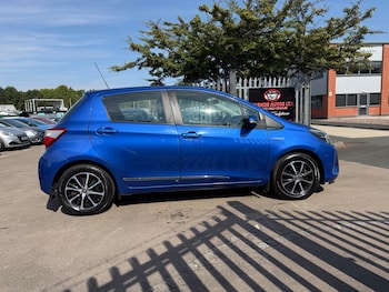 Used Toyota Yaris 2019 for sale - 79540433: Photo