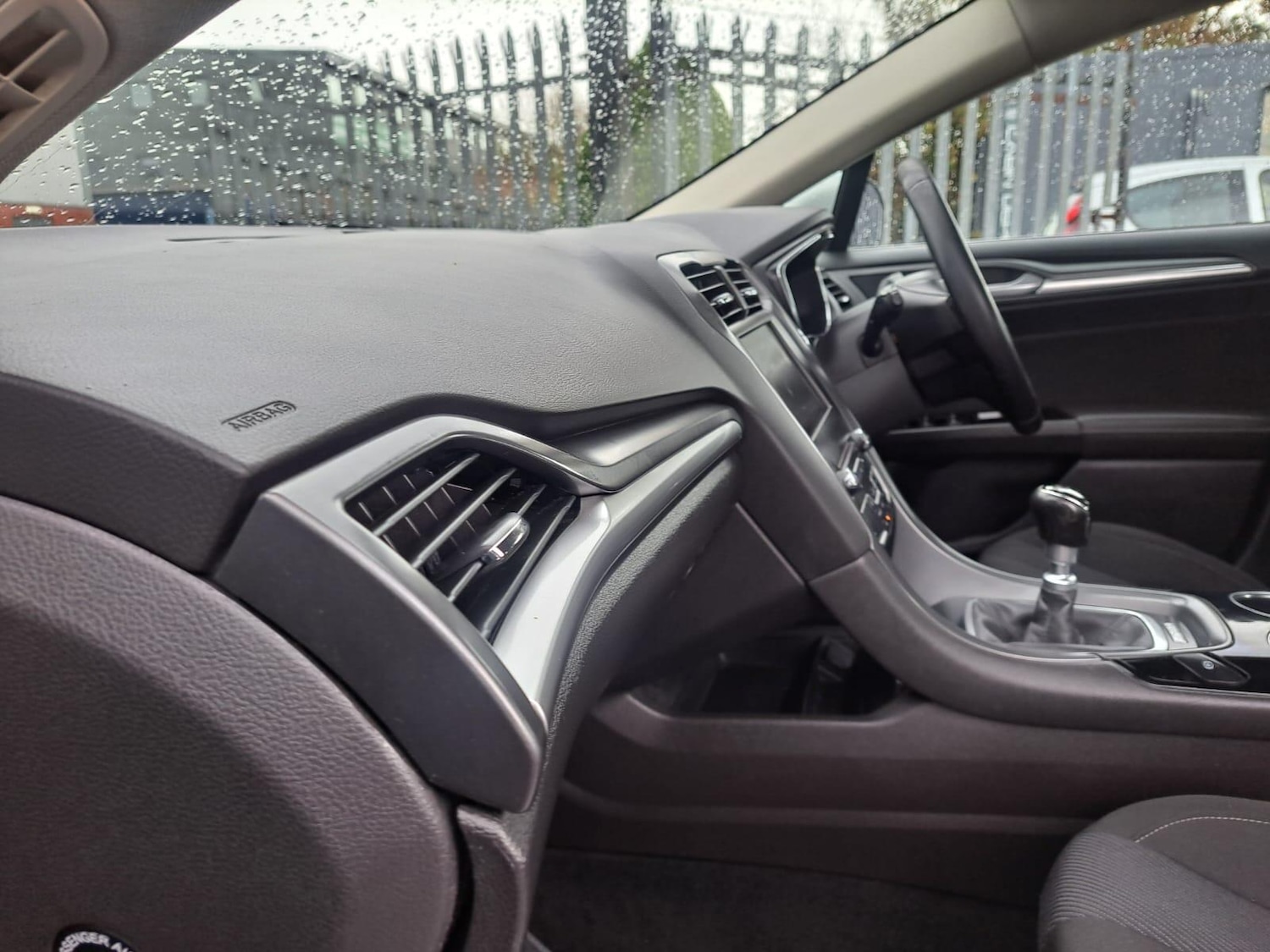 Used Ford Mondeo 2015 for sale - 76832929: Photo 16