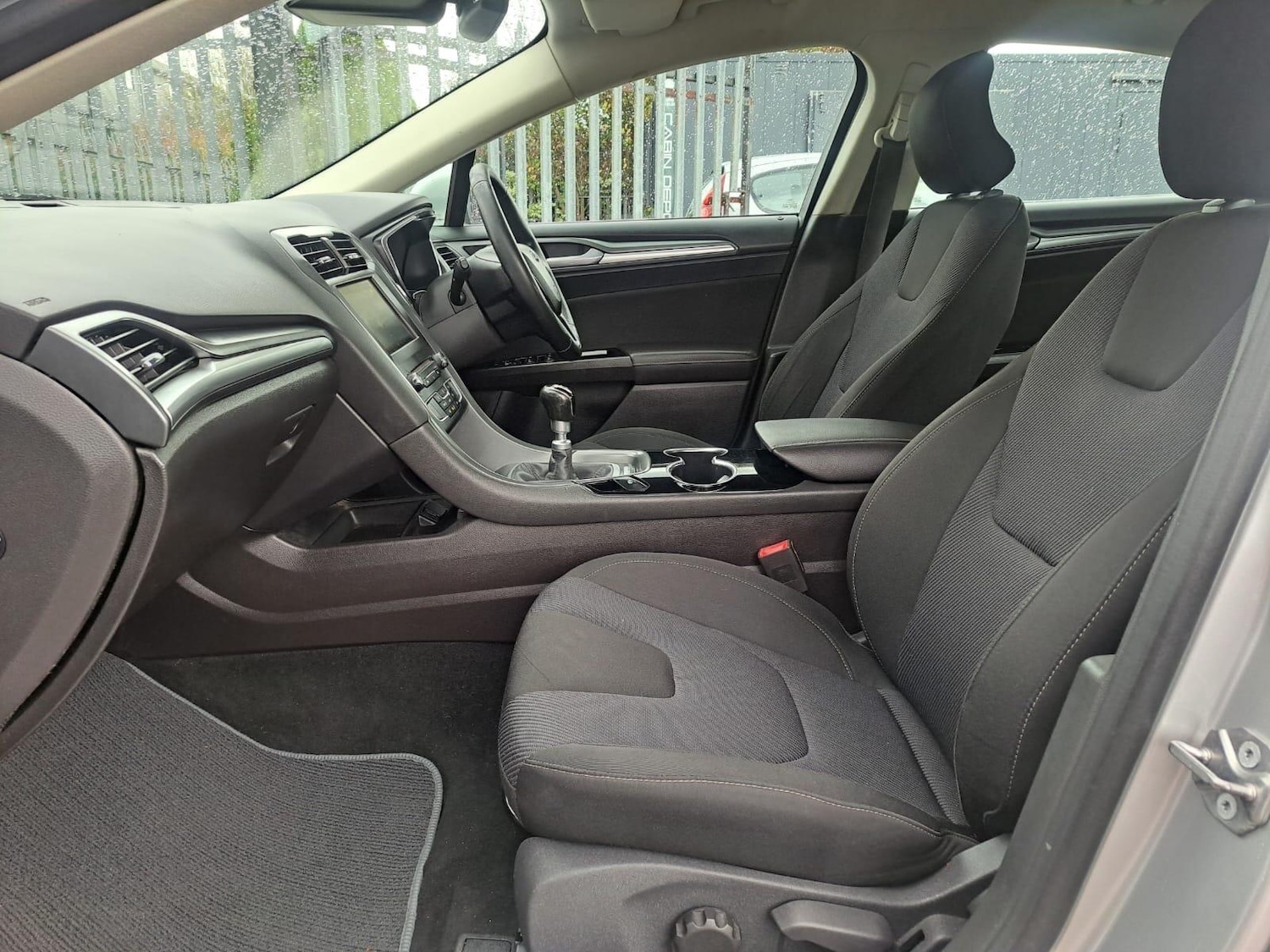 Used Ford Mondeo 2015 for sale - 76832929: Photo 17