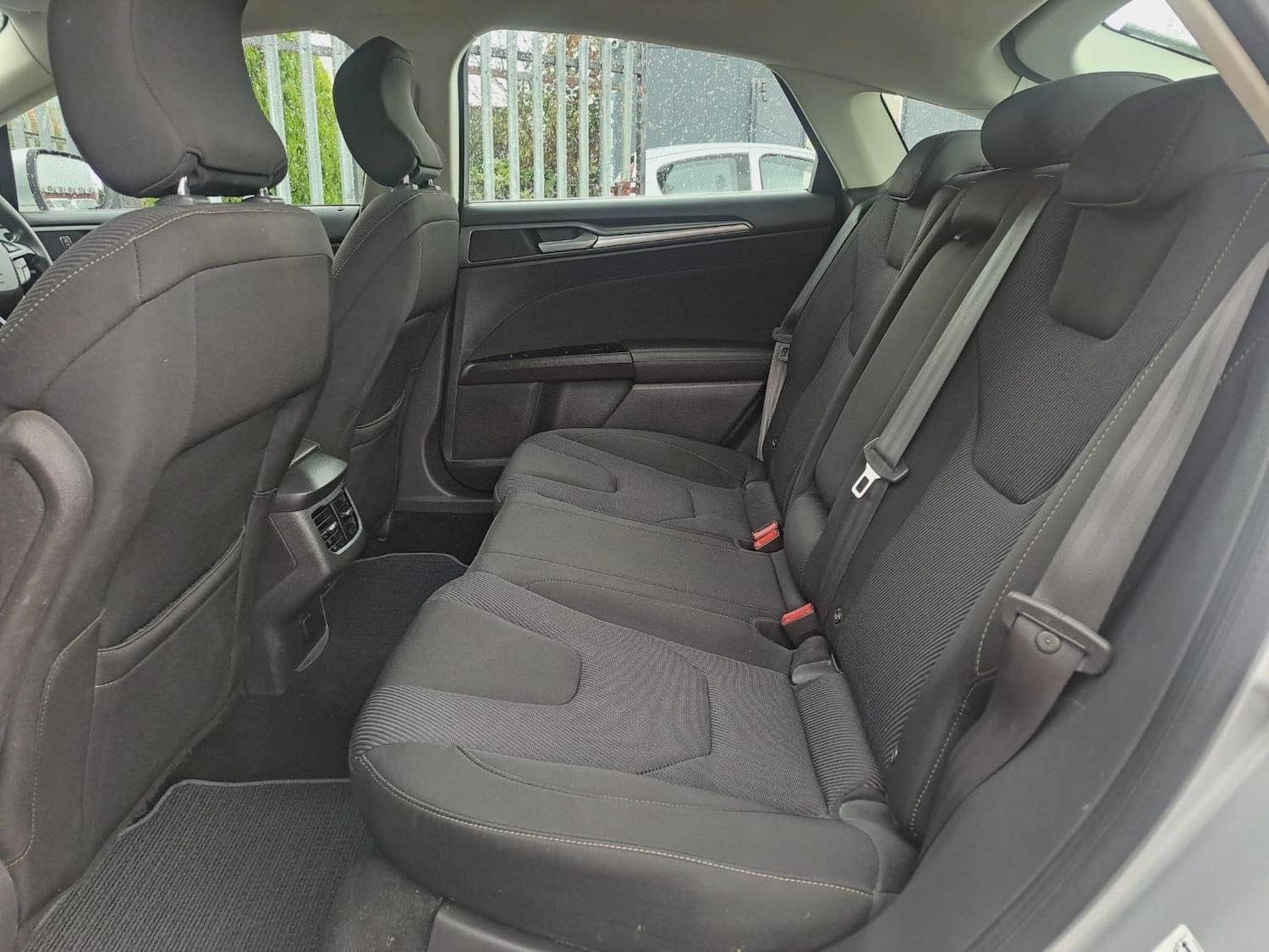 Used Ford Mondeo 2015 for sale - 76832929: Photo 19