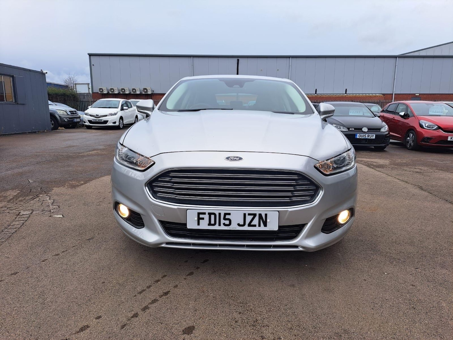 Used Ford Mondeo 2015 for sale - 76832929: Photo 2