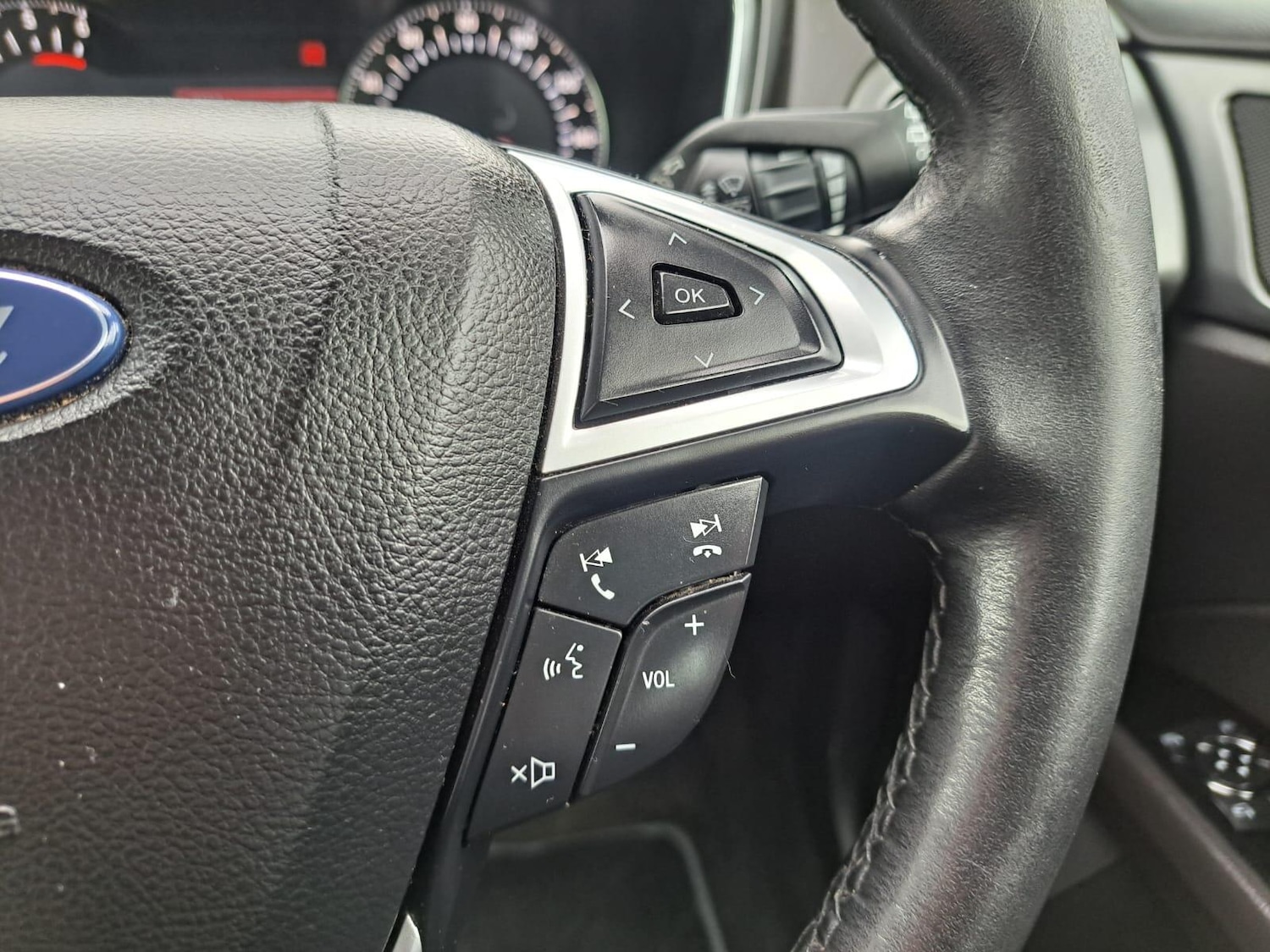 Used Ford Mondeo 2015 for sale - 76832929: Photo 25