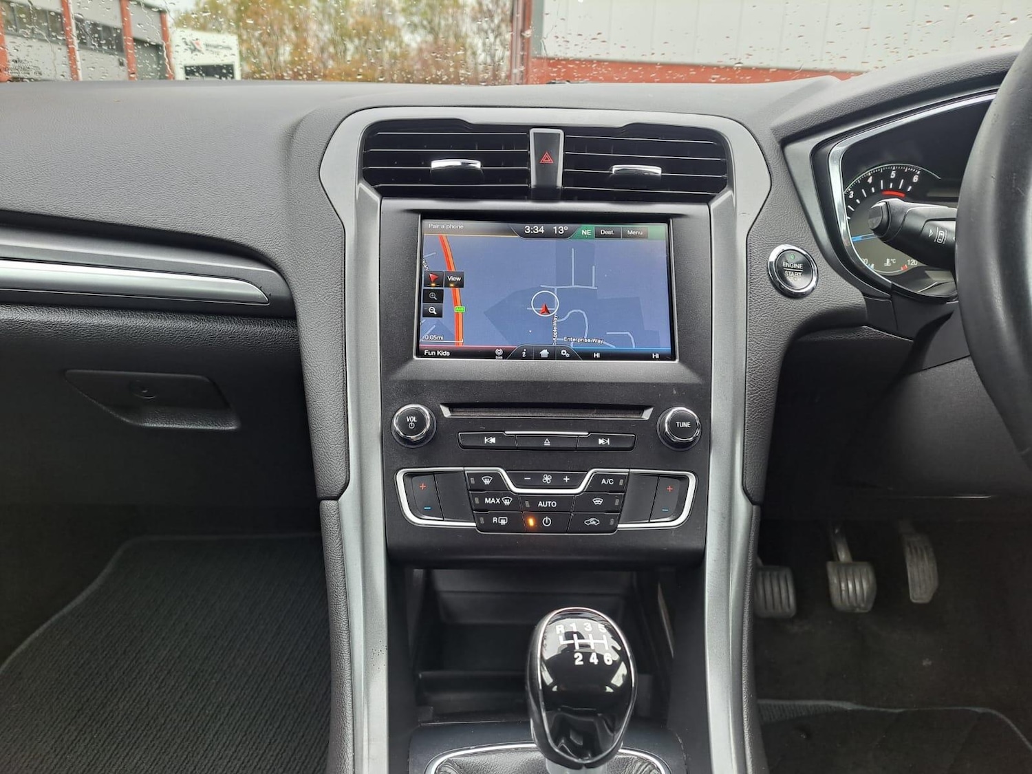 Used Ford Mondeo 2015 for sale - 76832929: Photo 29