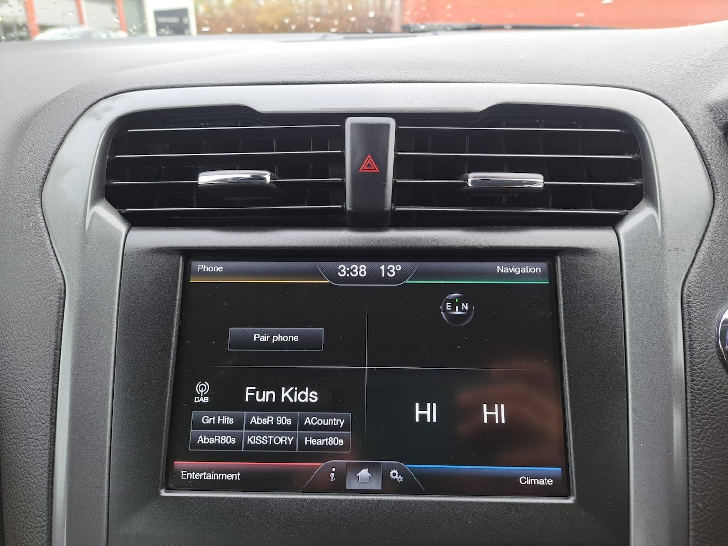 Used Ford Mondeo 2015 for sale - 76832929: Photo 33