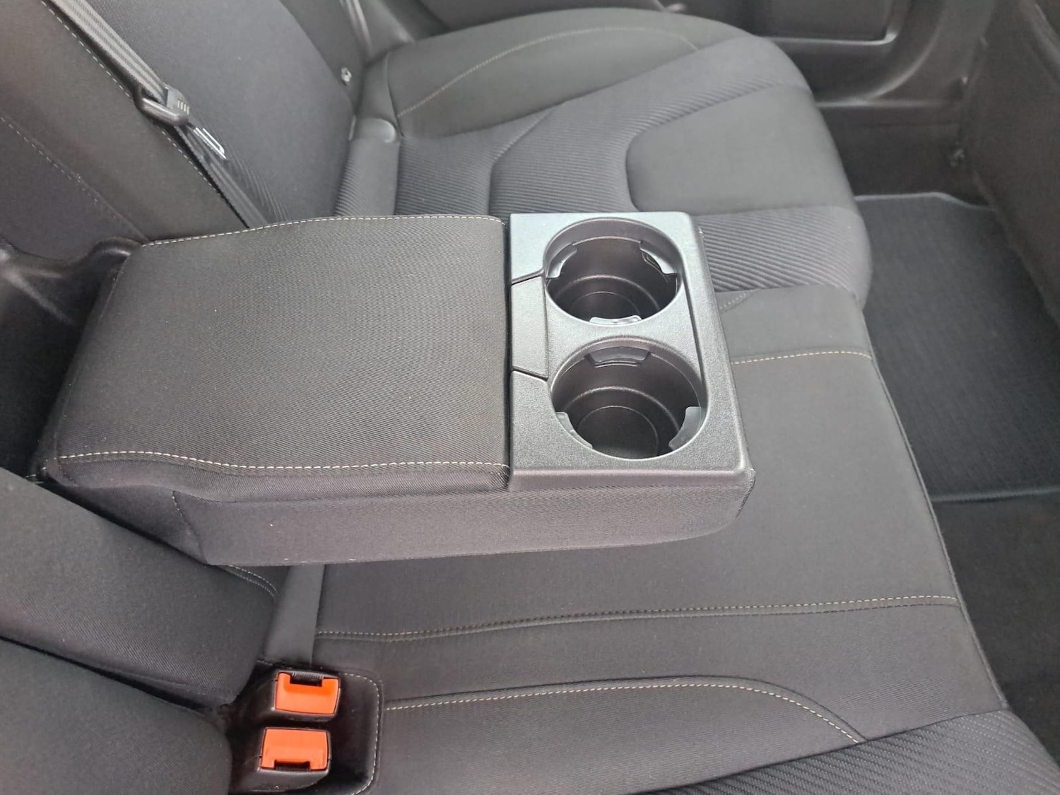 Used Ford Mondeo 2015 for sale - 76832929: Photo 47