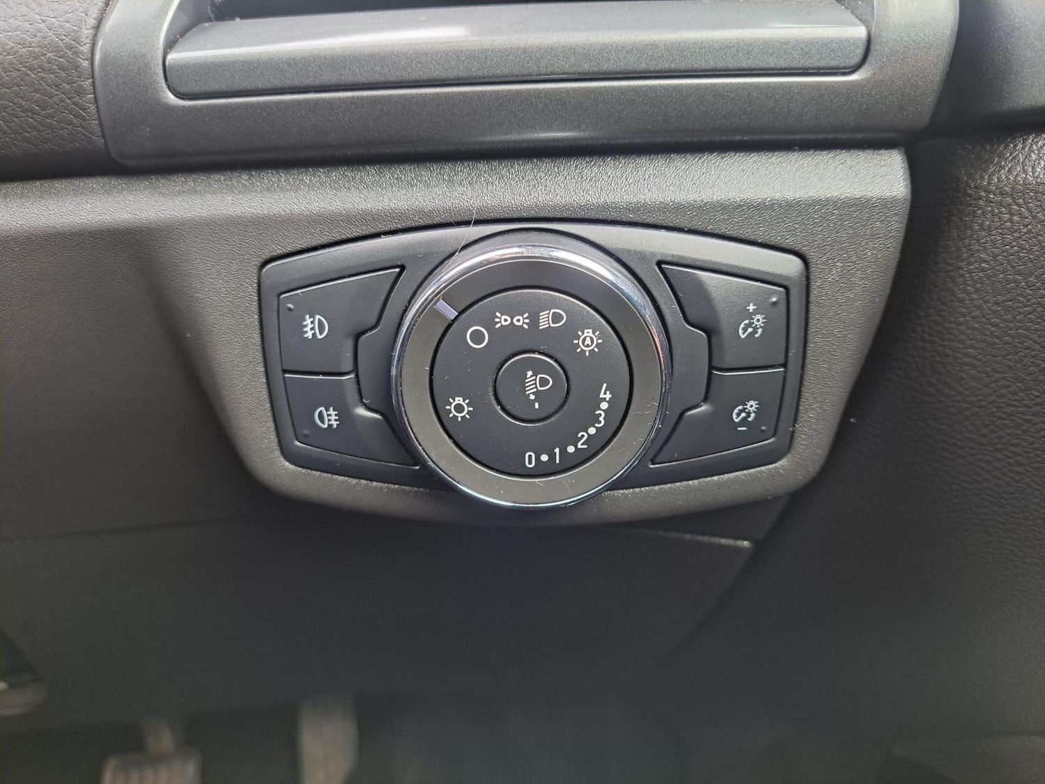 Used Ford Mondeo 2015 for sale - 76832929: Photo 48