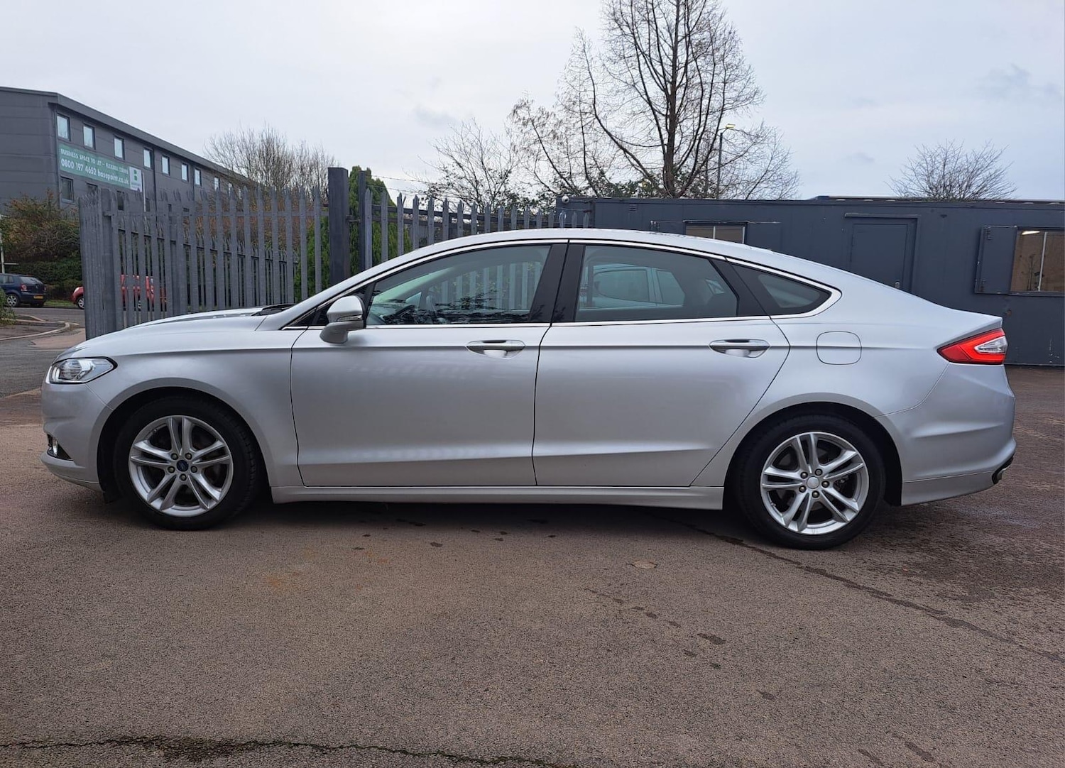 Used Ford Mondeo 2015 for sale - 76832929: Photo 7