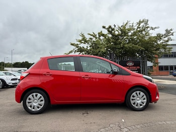 Used Toyota Yaris 2019 for sale - 78843152: Photo