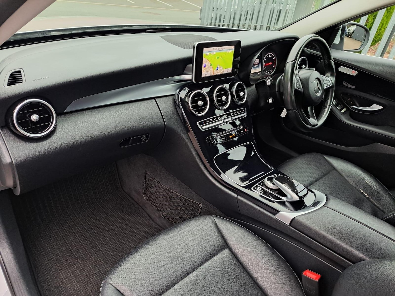 Used Mercedes-Benz C Class 2015 for sale - 77057543: Photo 16