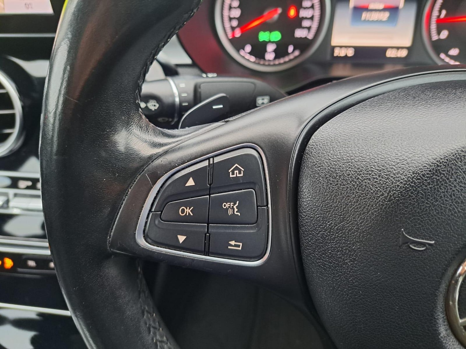 Used Mercedes-Benz C Class 2015 for sale - 77057543: Photo 23