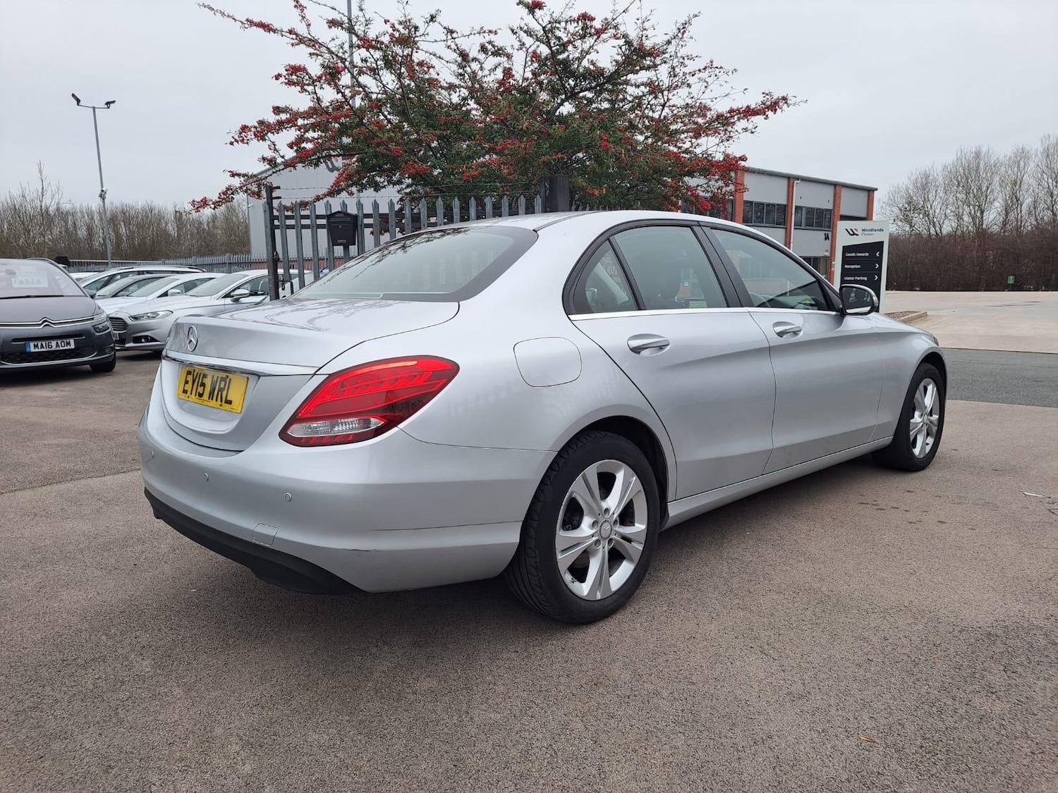 Used Mercedes-Benz C Class 2015 for sale - 77057543: Photo 4