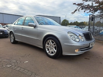 Used Mercedes-Benz E Class 2004 for sale - 77290621: Photo