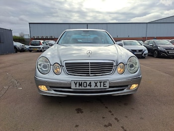 Used Mercedes-Benz E Class 2004 for sale - 77290621: Photo