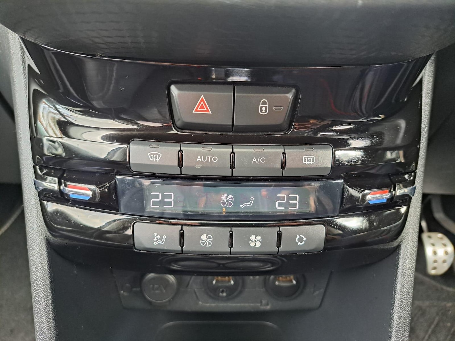 Used Peugeot 2008 2013 for sale - 76371542: Photo 23