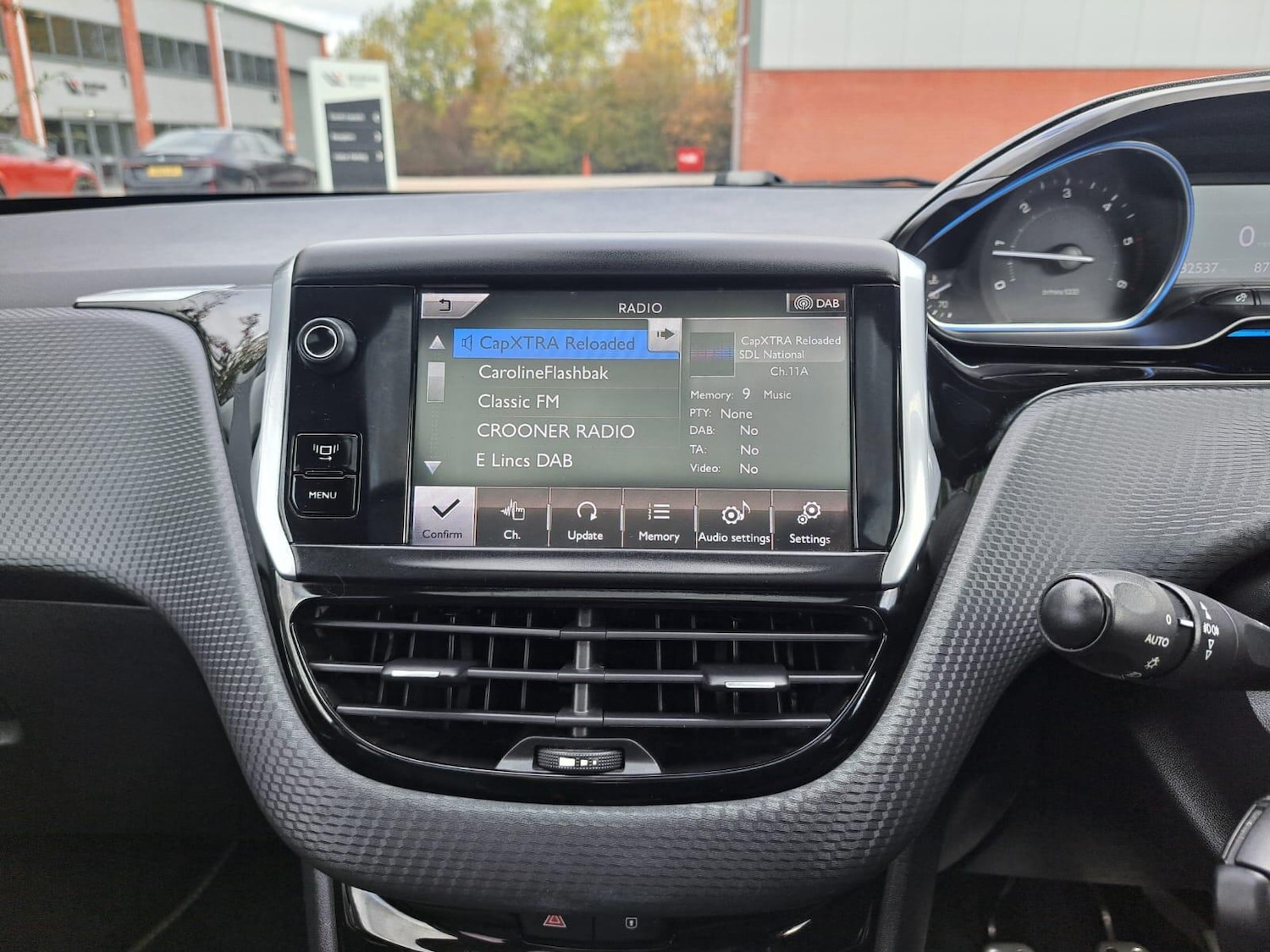 Used Peugeot 2008 2013 for sale - 76371542: Photo 24