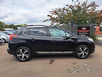 Used Peugeot 2008 2013 for sale - 76371542: Photo